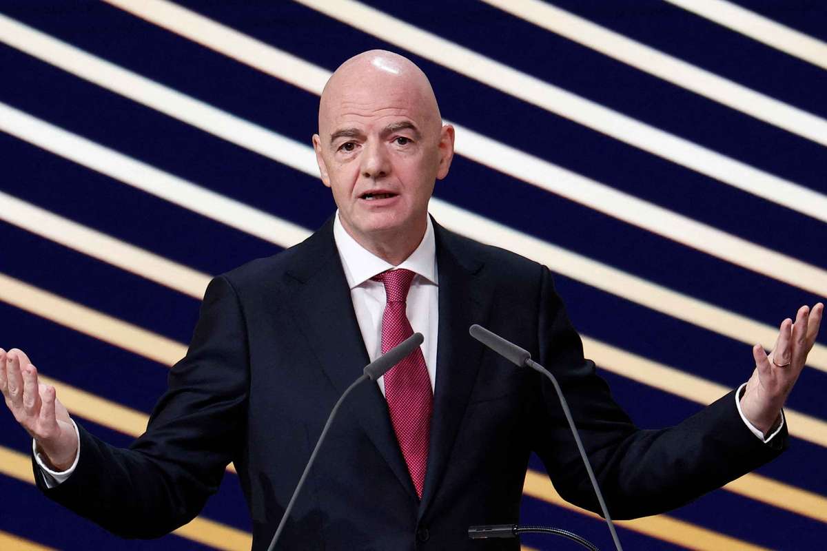 因凡蒂诺四面楚歌,蒙塔利亚尼或携欧足联支持竞选FIFA主席