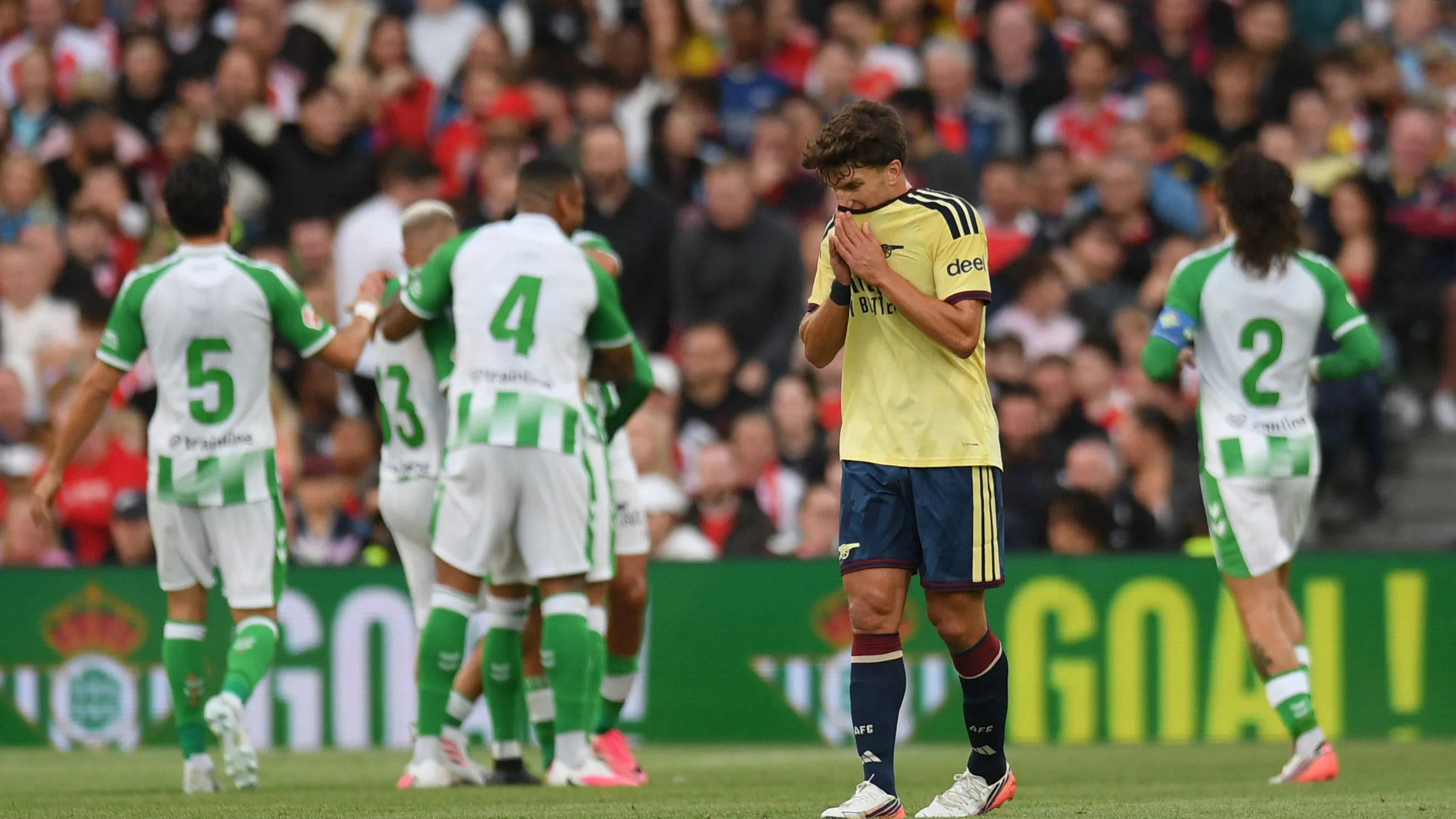 欧冠双雄同日折戟 巴黎阿森纳热身赛遭西班牙球队羞辱