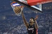 拼尽全力！韦尔15中11空砍生涯新高28分 20篮板平生涯最高