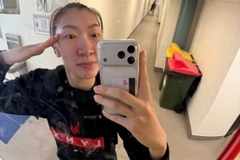 俺也一样！韩旭晒照：忘带钥匙把自己锁公寓外了 鱼般记忆的女人