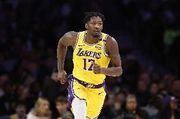 还放走了！湖记：尼&鹰全是攻防兼备的侧翼 湖人这几年只有DFS！