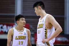 记者:期待首钢和广厦季后赛交锋 两队依旧是联盟最接近冠军球队