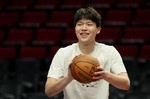 近5战连续登场&4战时间至少10分钟！杨瀚森发博晒近期赛场照?