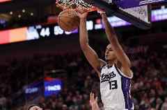 国王队记：明日对阵独行侠 基根·穆雷因左脚踝扭伤将缺阵