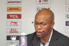 广州主帅:从开始防守就做得很好 投篮也在状态 要特别表扬霍勒迪