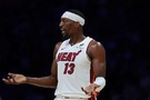 进攻完全没有！阿德巴约上半场4投1中仅得2分 另有7篮板2助攻