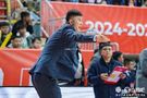 媒体人:挺反感CBA球队打跑轰 进攻不好时是伤敌八百自损一万
