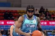 真尽力了！辛普森19中9空砍31分7板10助4断 4前场板