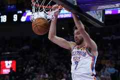 戴格诺特：霍姆格伦会为胜利倾尽所有 他始终做最合理的进攻选择