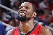 火媒：KD39分带队赢球 拿下了一场急需的胜利 击败强劲的森林狼