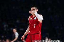 靠谱火力！陈盈骏半场7中5拿到12分4助 正负值+8