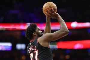 打得很主动！恩比德首节6中3得到10分1板1助1帽 罚球4中4