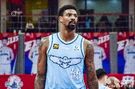 效率太低！米奇打满半场11投仅2中拿到5分7板 三分3中0