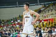 手凉！赵继伟半场5投仅1中拿到2分4板3助 三分3中0