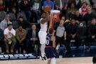 ?️太帅了！米切尔前转身衔接山姆高德一气呵成迎面单吃博格丹