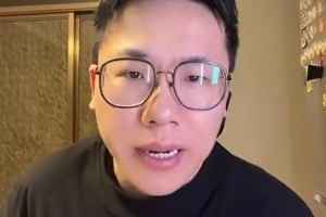 解说：你别说祖巴茨还真卖了两个首轮 现在快船这后场防守没眼看