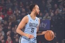 效率挺高！李凯尔18分钟4中3贡献10分 罚球3中3