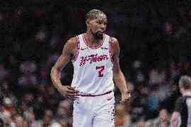 高效小帅！杜兰特上半场10中7得到16分3板2助