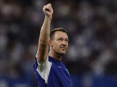 电讯报:特里因此前种族歧视等场外新闻导致他难以回切尔西任职
