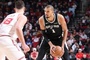 服气！火记：从目前的表现来看 马刺的实力明显高出火箭一档