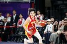 效率不高！杨舒予10投3中 拿到7分3板4助2断1帽填满数据栏