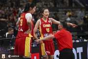 宫鲁鸣在阵容调配方面有了很大的变化 一大四小明显整体节奏更好