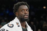 罚球6中6！兰德尔9中3砍半场最高14分外加4助 正负值+14