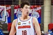 高炮台发威！杜润旺14中8拿到20分 三分10中4