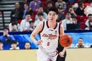 正负值+15最高！程帅澎半场6中4拿13分3助 三分4中3