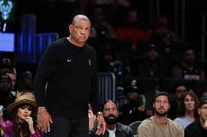 不当顾问？名记：老里弗斯或想暂离NBA休息一段时间 以便陪伴家人