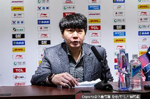 邱彪:第三节好像一下子变了一支队 连叫暂停也没解决防守重点人
