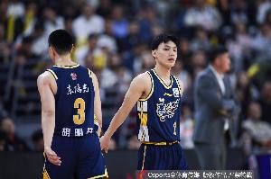 记者:广东的对飙火力跟不上 跟北京的阵容天赋差距还是太大了