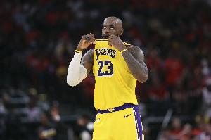 Windhorst：湖人必须给詹姆斯提供降薪理由 不能单纯认为他不行了